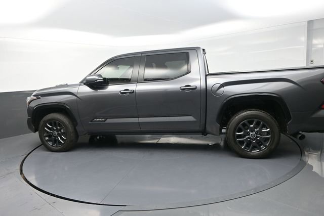 Used 2024 Toyota Tundra Platinum AWD/4WD image 55
