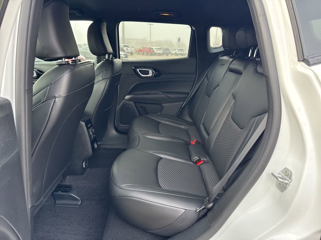 New 2026 Jeep Compass Latitude AWD/4WD image 21