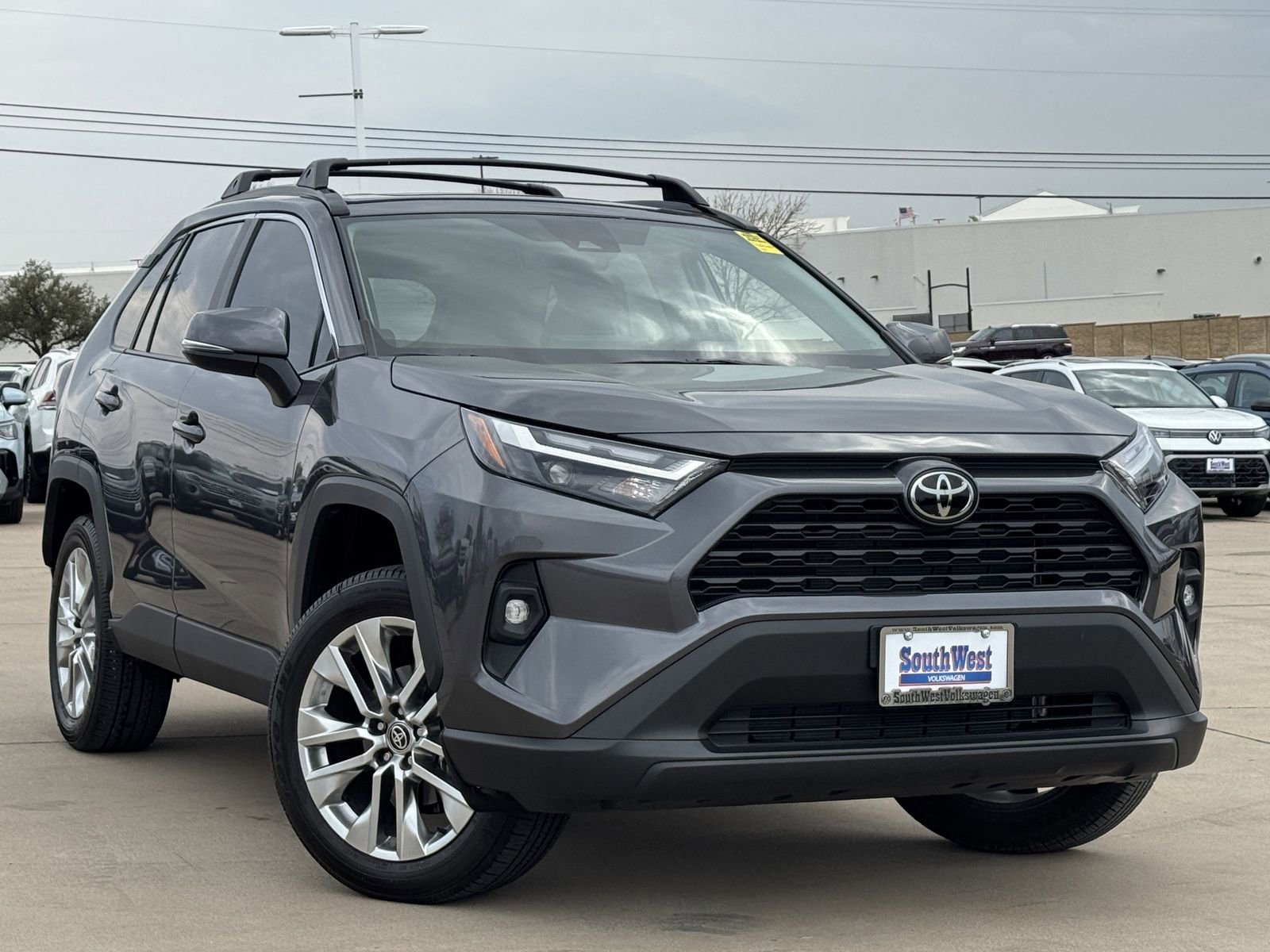 Used 2025 Toyota RAV4 XLE Premium image 2