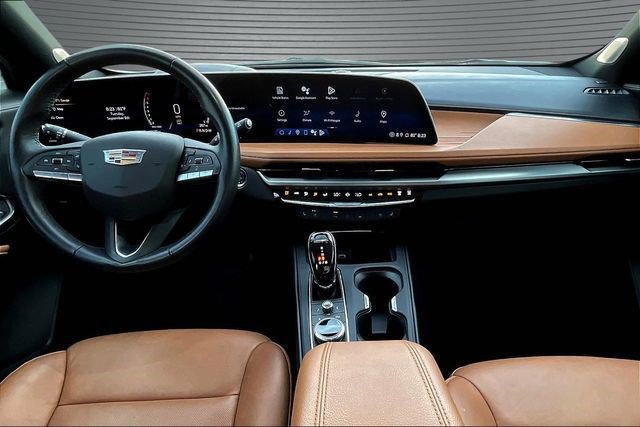 Certified 2024 Cadillac XT4 Premium Luxury w/ Technology Package FWD image 6