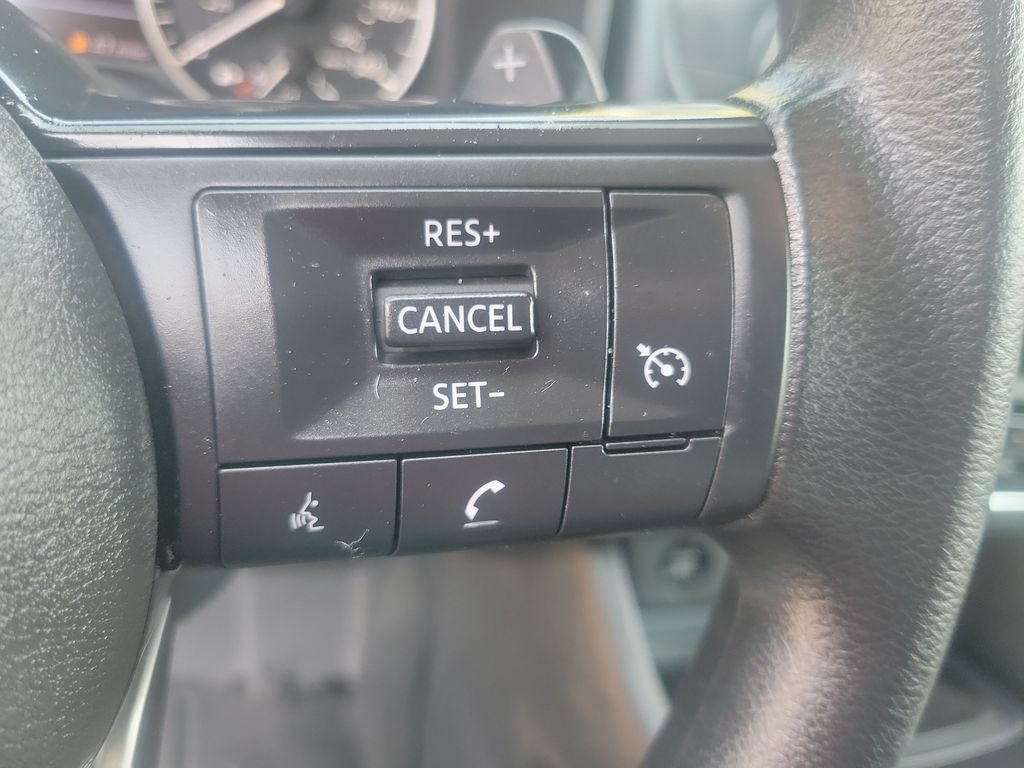 Used 2024 Nissan Rogue S FWD image 20