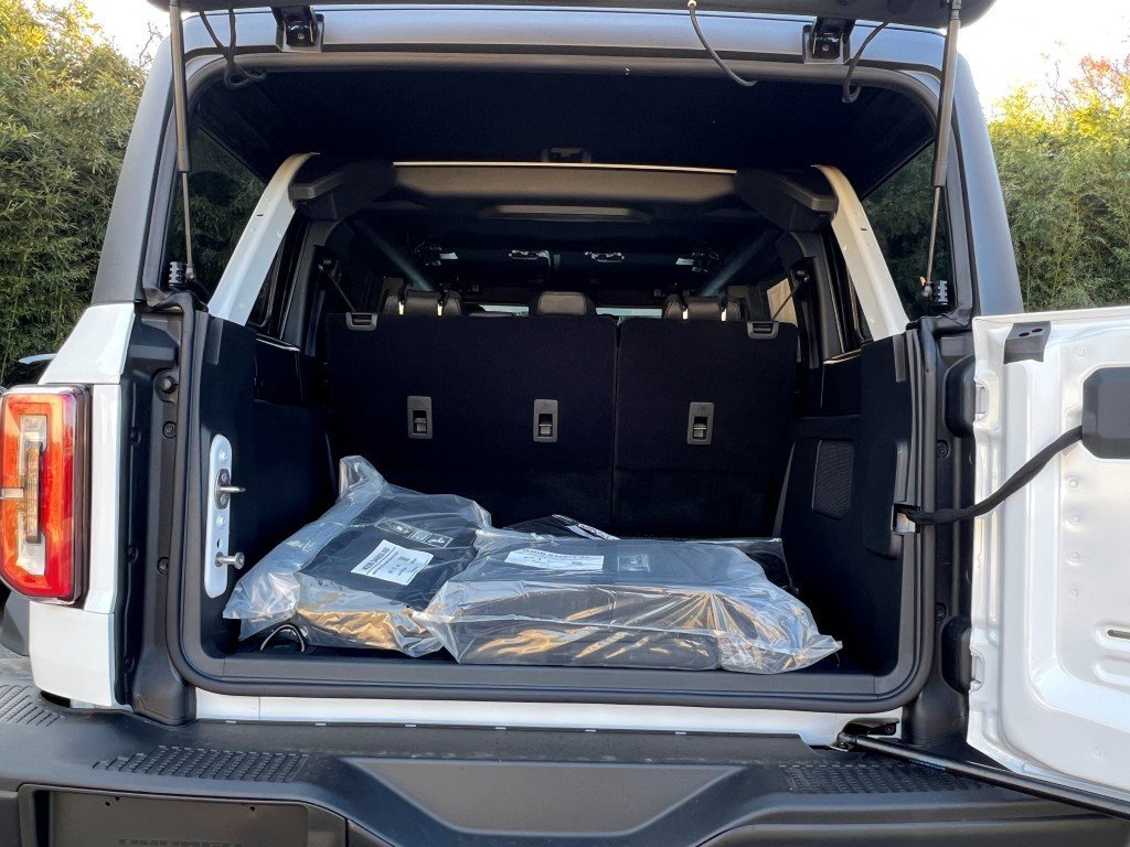 New 2025 Ford Bronco Badlands w/ Sasquatch Package AWD/4WD image 12