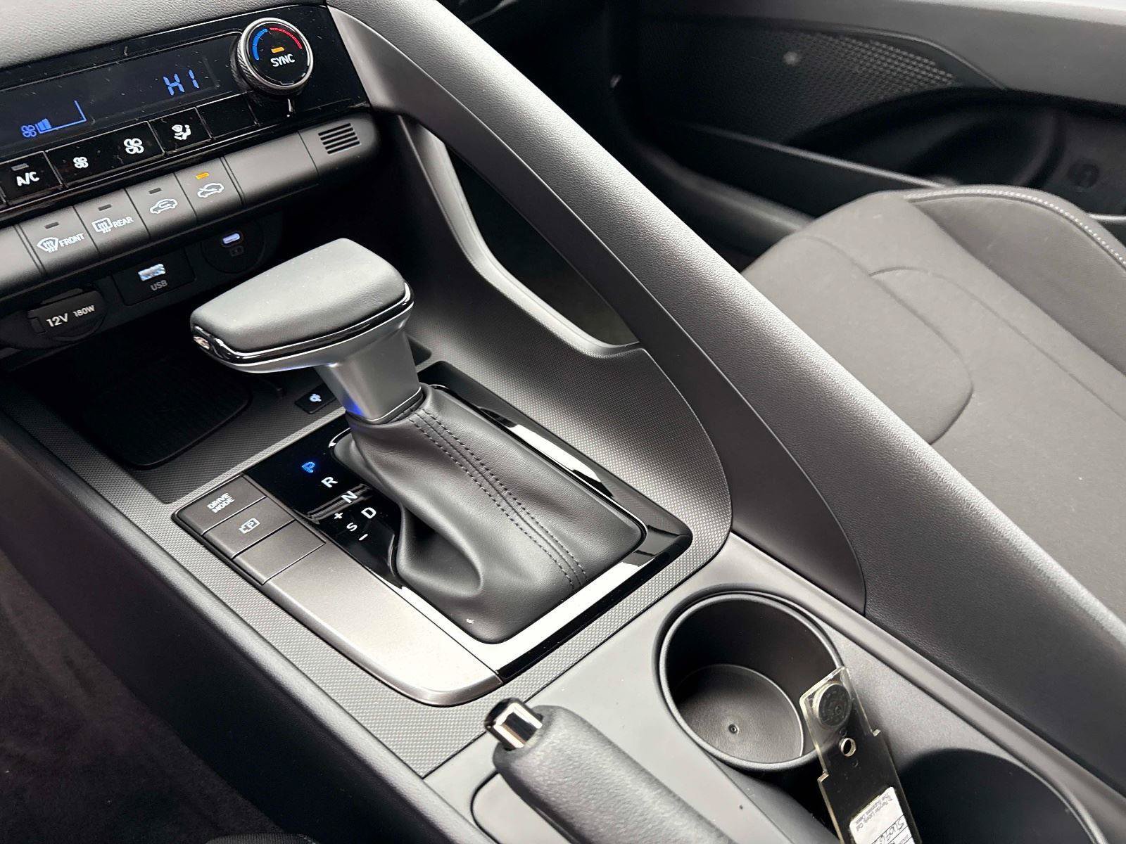 New 2025 Hyundai Elantra Sport FWD image 26