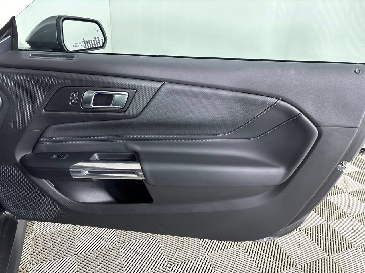 Used 2025 Ford Mustang Premium RWD image 26