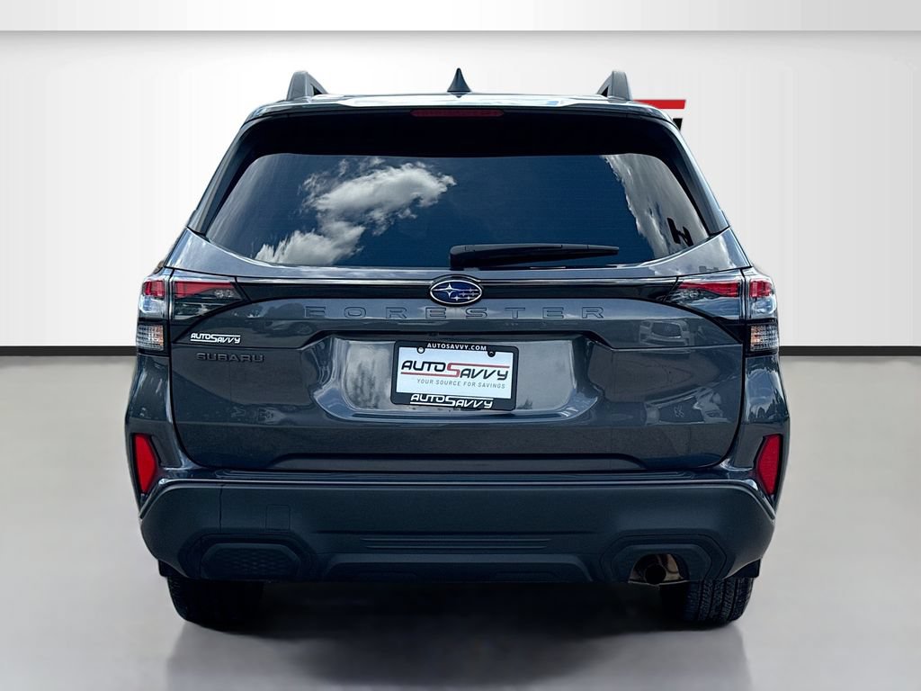 Used 2025 Subaru Forester Premium AWD/4WD image 6