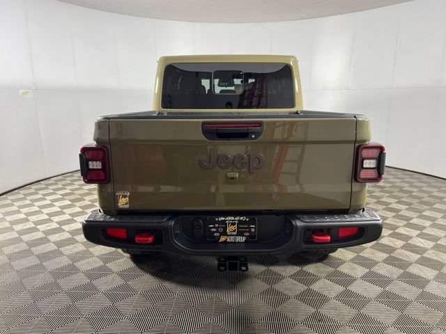 New 2026 Jeep Gladiator Rubicon w/ Steel Power Dome Hood Package AWD/4WD image 5