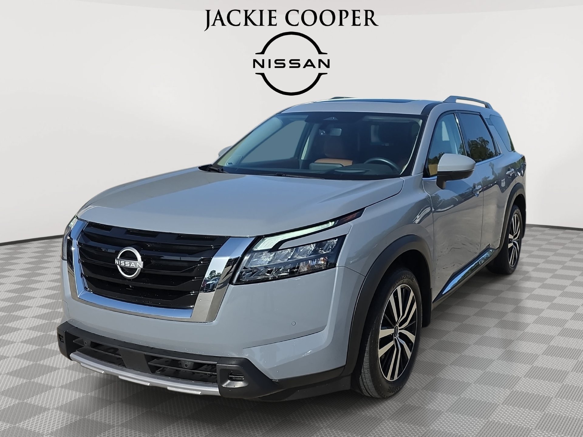 Used 2025 Nissan Pathfinder Platinum w/ Cargo Package