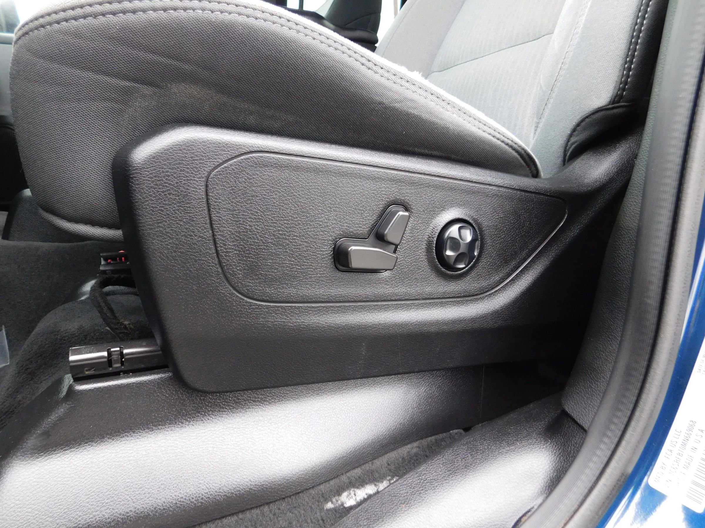 Used 2021 RAM 1500 Big Horn AWD/4WD image 17