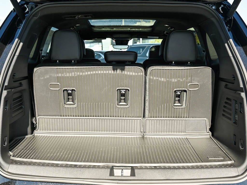 New 2026 Buick Enclave Avenir w/ Super Cruise Package image 8