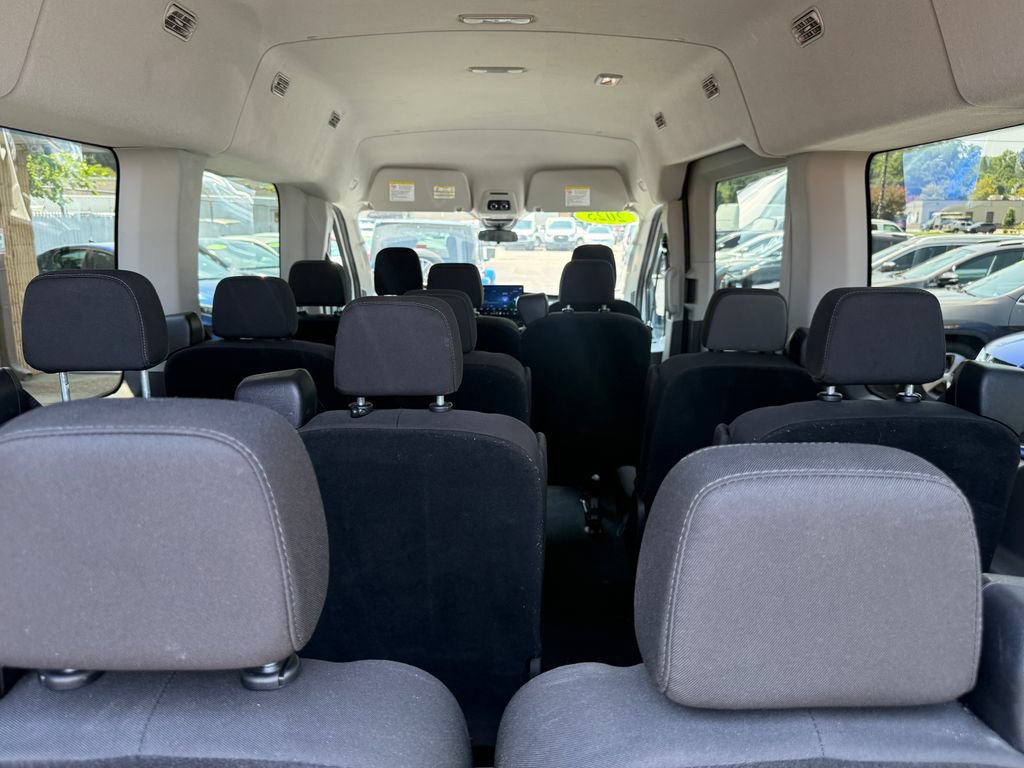 Used 2025 Ford Transit 350 XLT RWD image 3