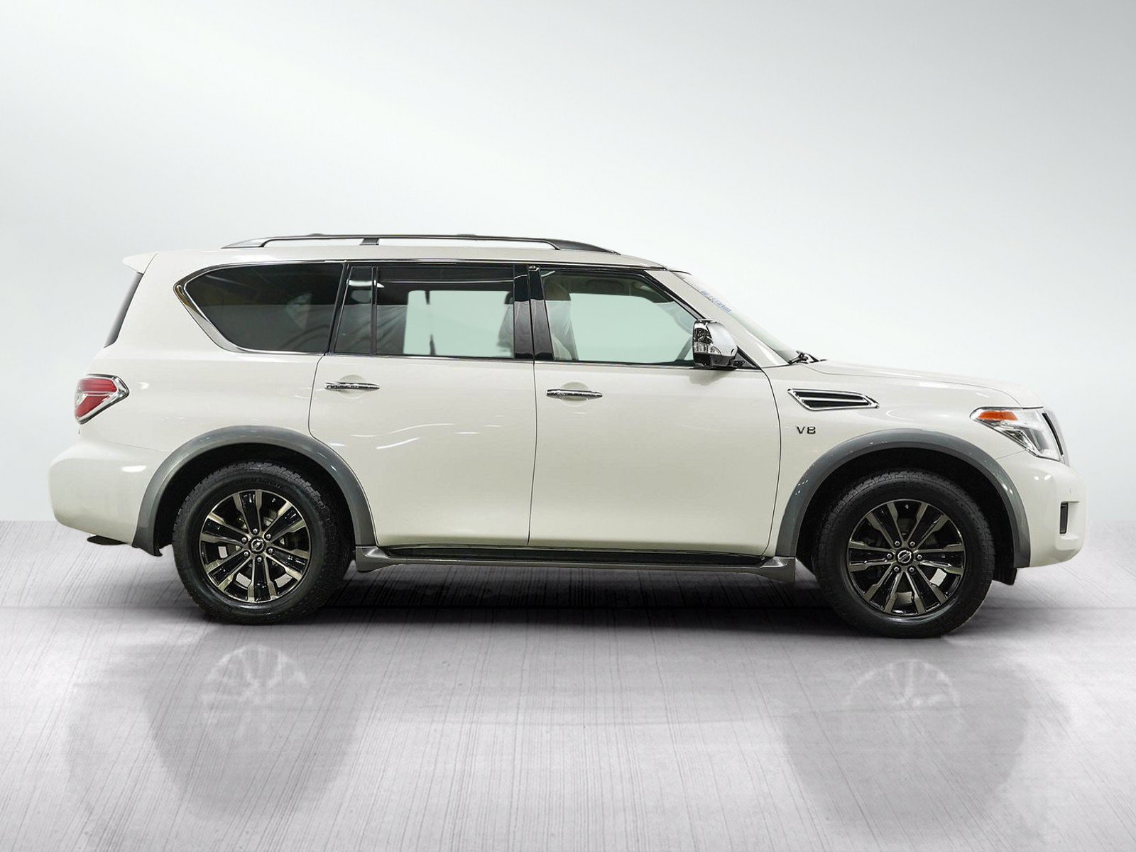 Used 2017 Nissan Armada Platinum AWD/4WD image 6