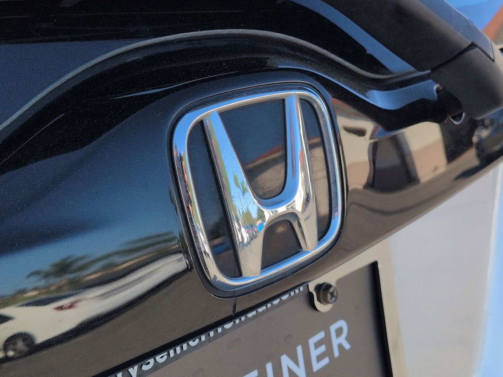 Used 2015 Honda Fit LX image 25