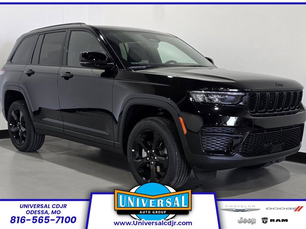 New 2025 Jeep Grand Cherokee Altitude AWD/4WD image 1