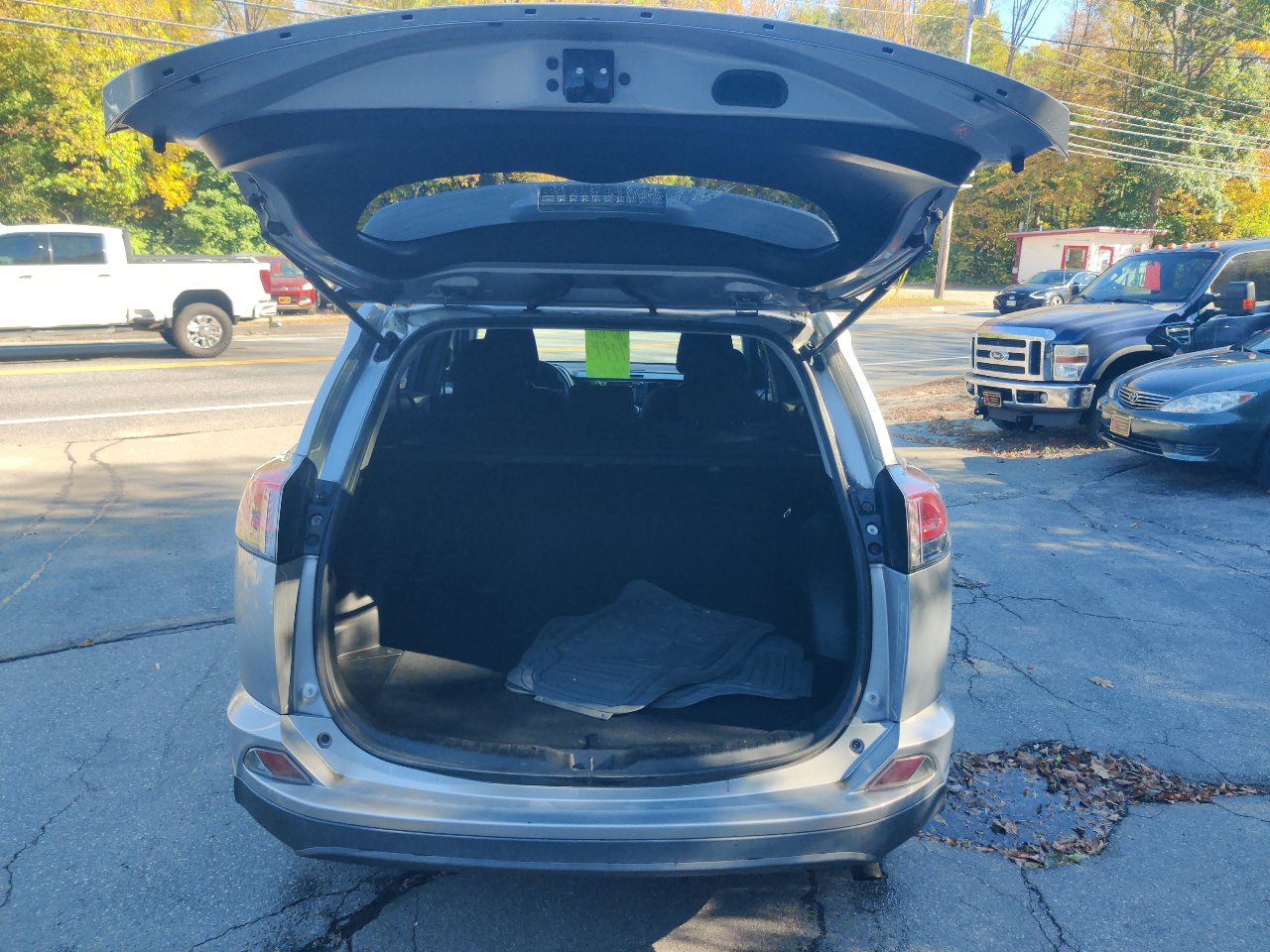 Used 2016 Toyota RAV4 LE image 14