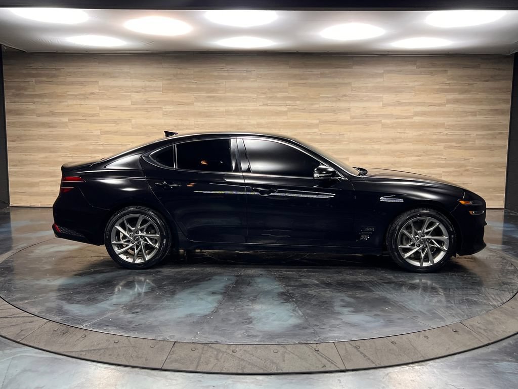 Used 2022 Genesis G70 2.0T RWD image 13