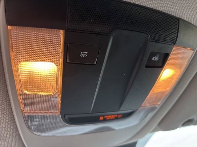 Used 2023 Kia Sorento LX image 27