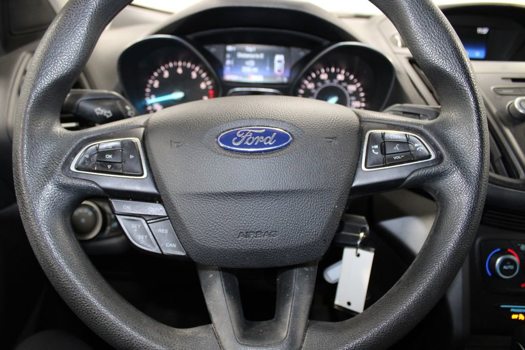 Used 2018 Ford Escape SE image 32