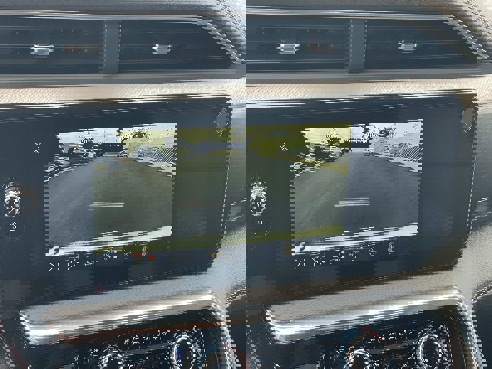 New 2026 GMC Sierra 2500 Denali w/ Denali Reserve Package image 14