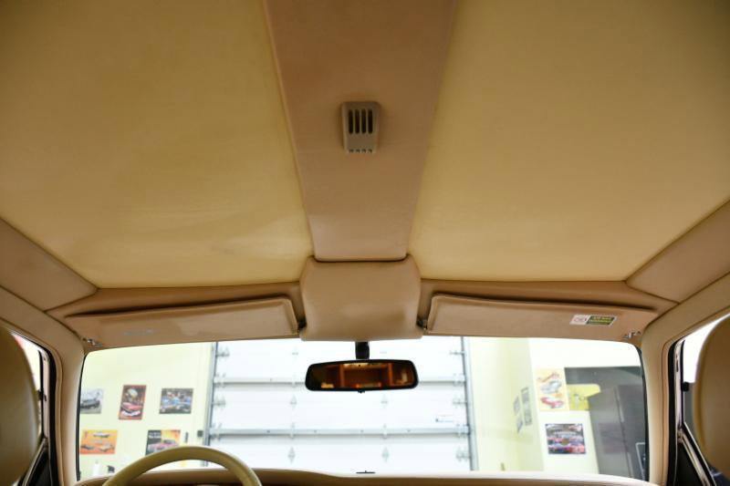Used 1998 Bentley Brooklands Long Wheelbase RWD image 46