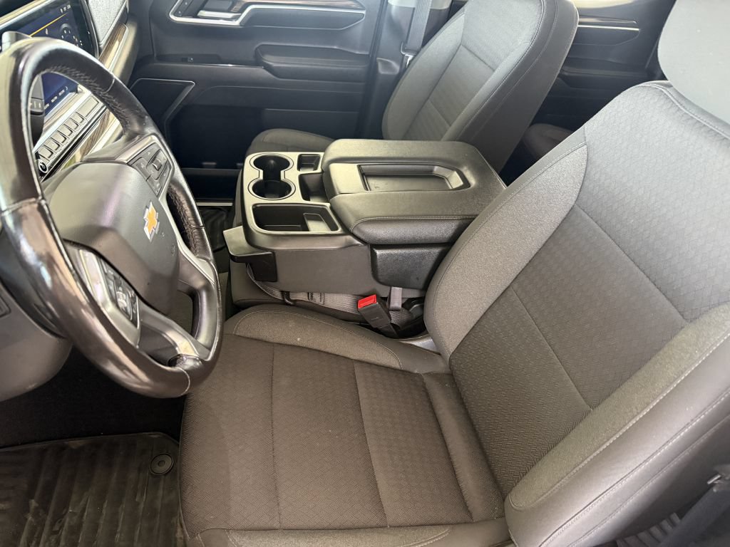 Used 2022 Chevrolet Silverado 1500 LT AWD/4WD image 34