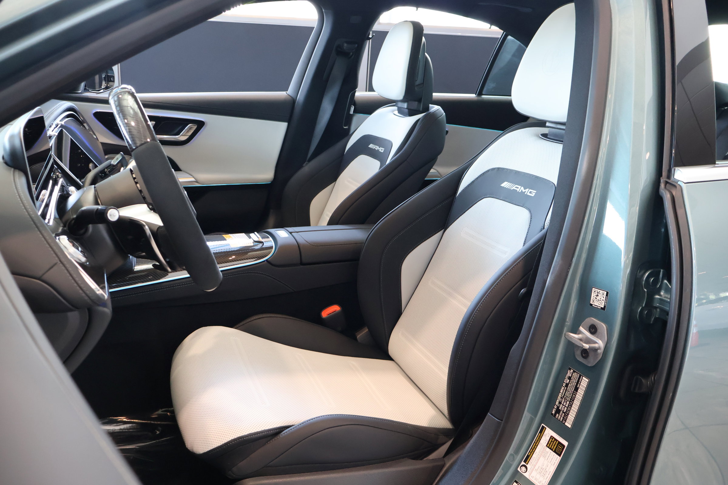 New 2026 Mercedes-Benz E 53 AMG e 4MATIC Sedan image 12