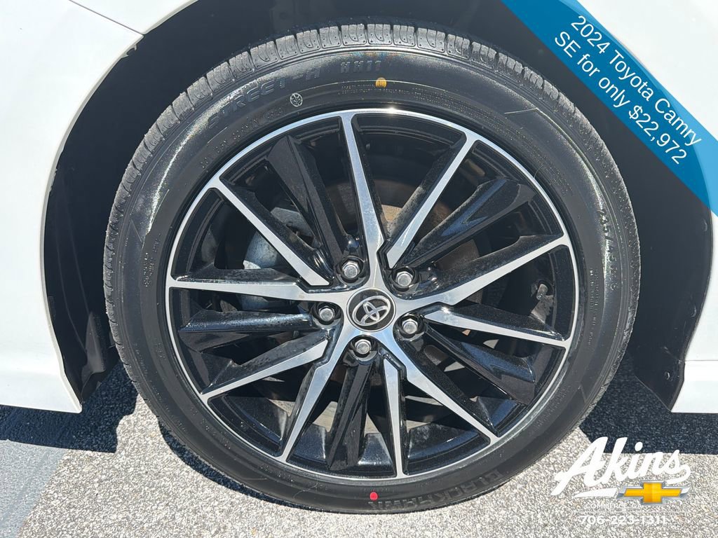 Used 2024 Toyota Camry SE FWD image 12