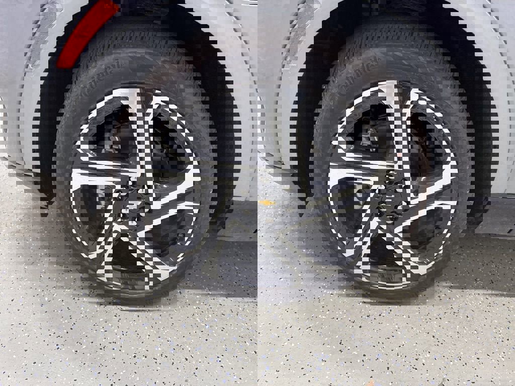 New 2026 Chevrolet Equinox EV LT w/ Convenience Package II image 8