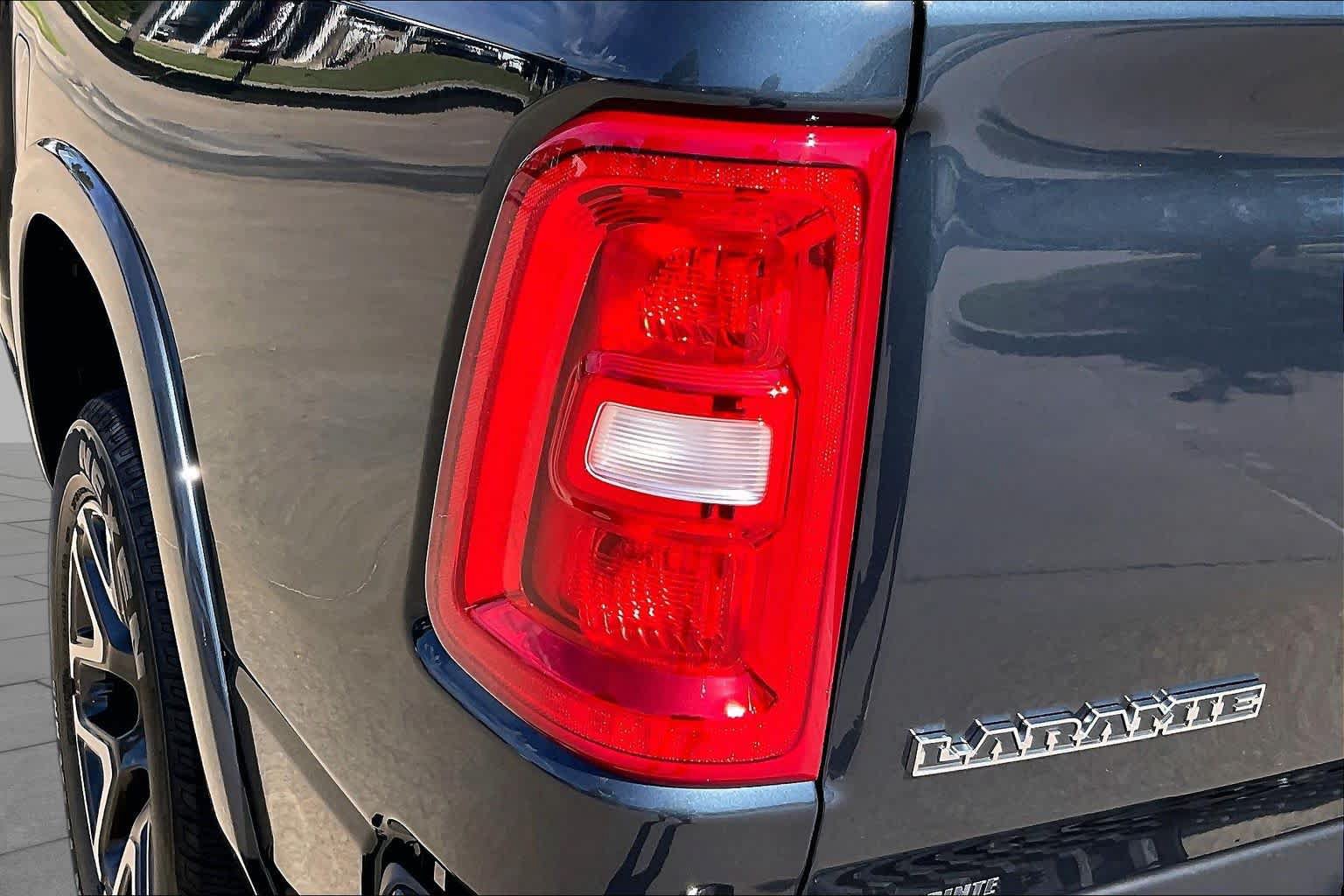New 2027 RAM 1500 Laramie AWD/4WD image 14