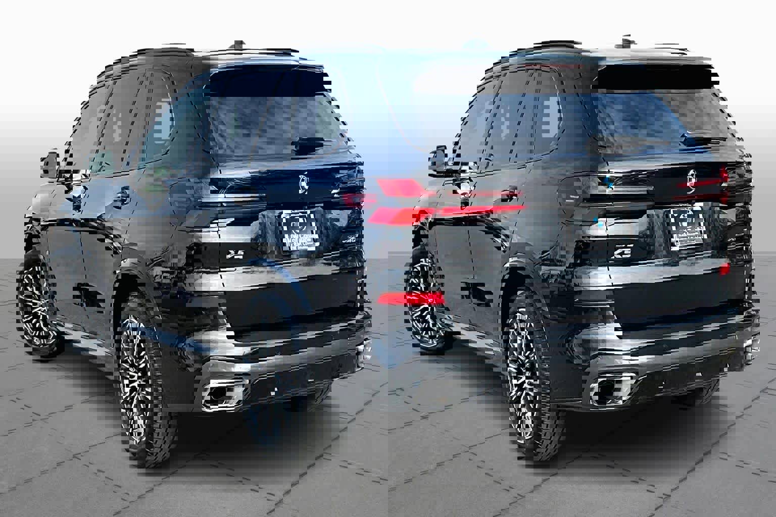 Used 2025 BMW X5 xDrive40i image 12