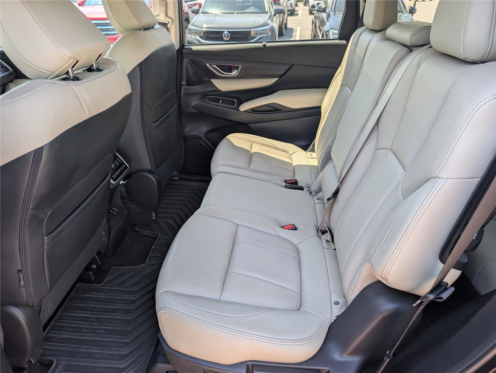 Used 2023 Subaru Ascent Limited AWD/4WD image 16