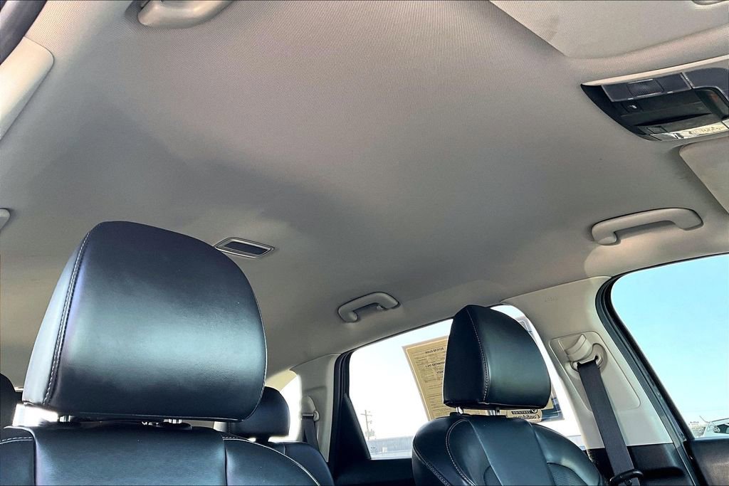 Used 2024 Kia Sorento S image 22