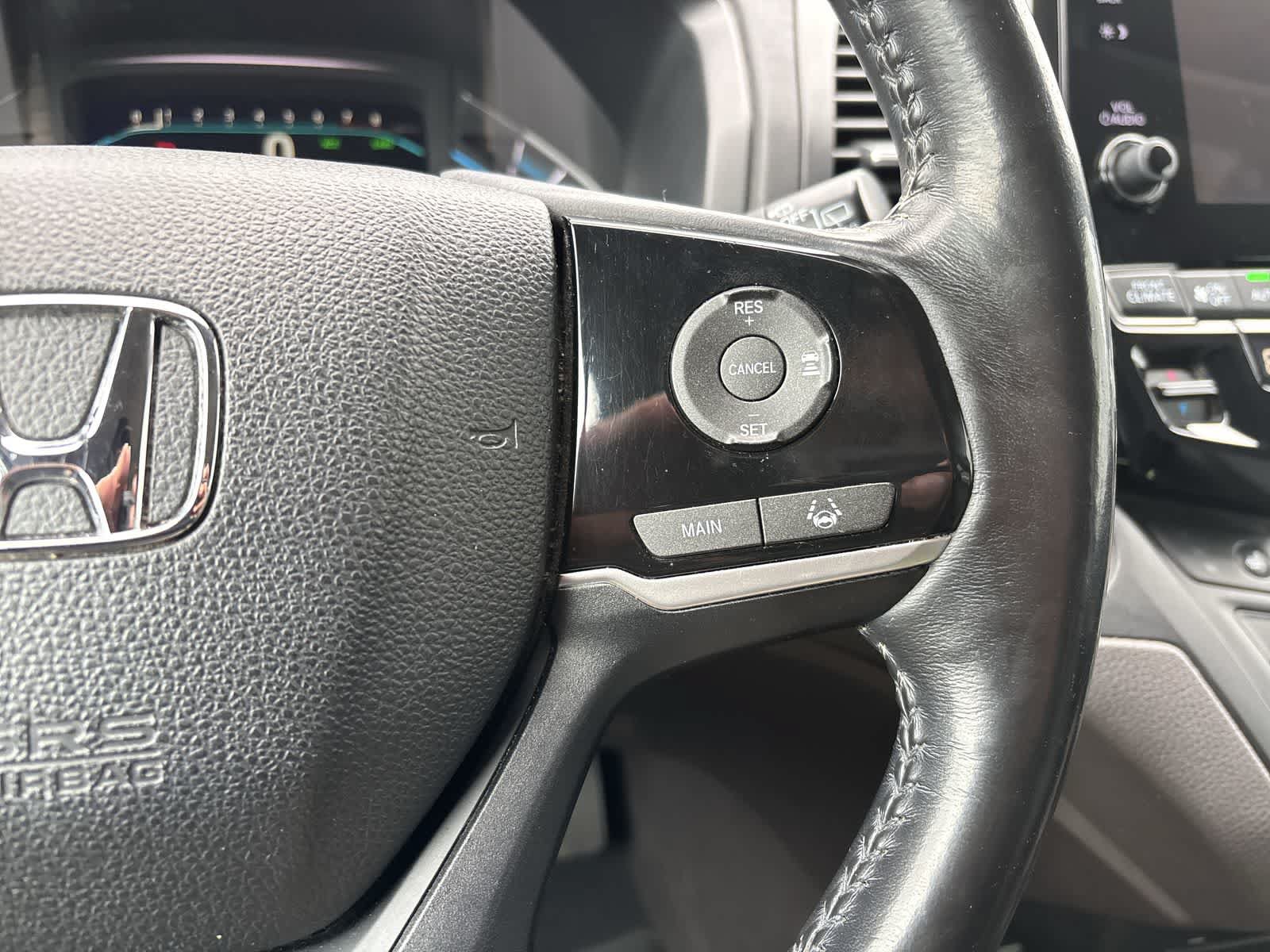 Used 2018 Honda Odyssey Touring image 11