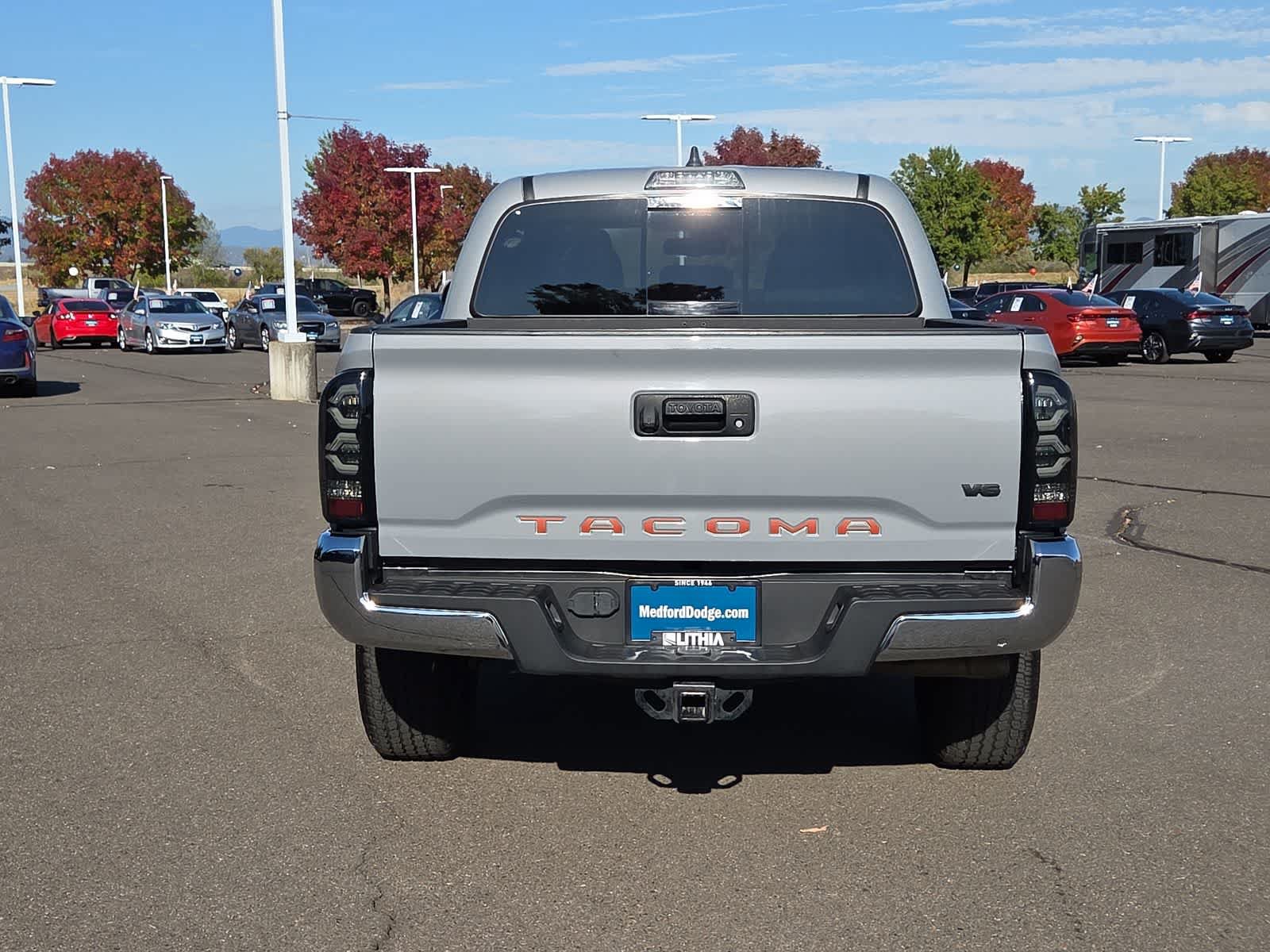 Used 2020 Toyota Tacoma TRD Off-Road AWD/4WD image 13