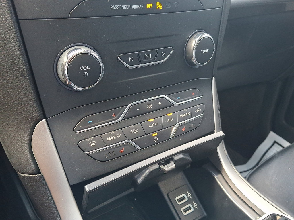 Used 2020 Ford Edge SEL w/ Convenience Package AWD/4WD image 29