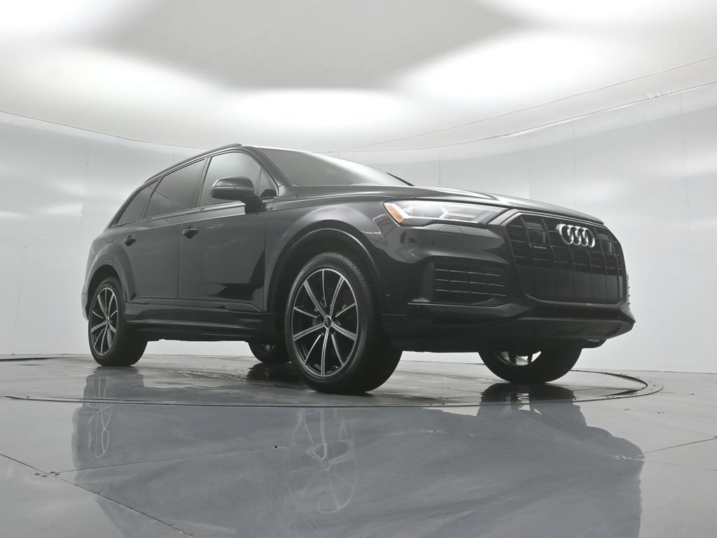 Used 2022 Audi Q7 3.0T Premium Plus w/ Premium Plus Package AWD/4WD image 47