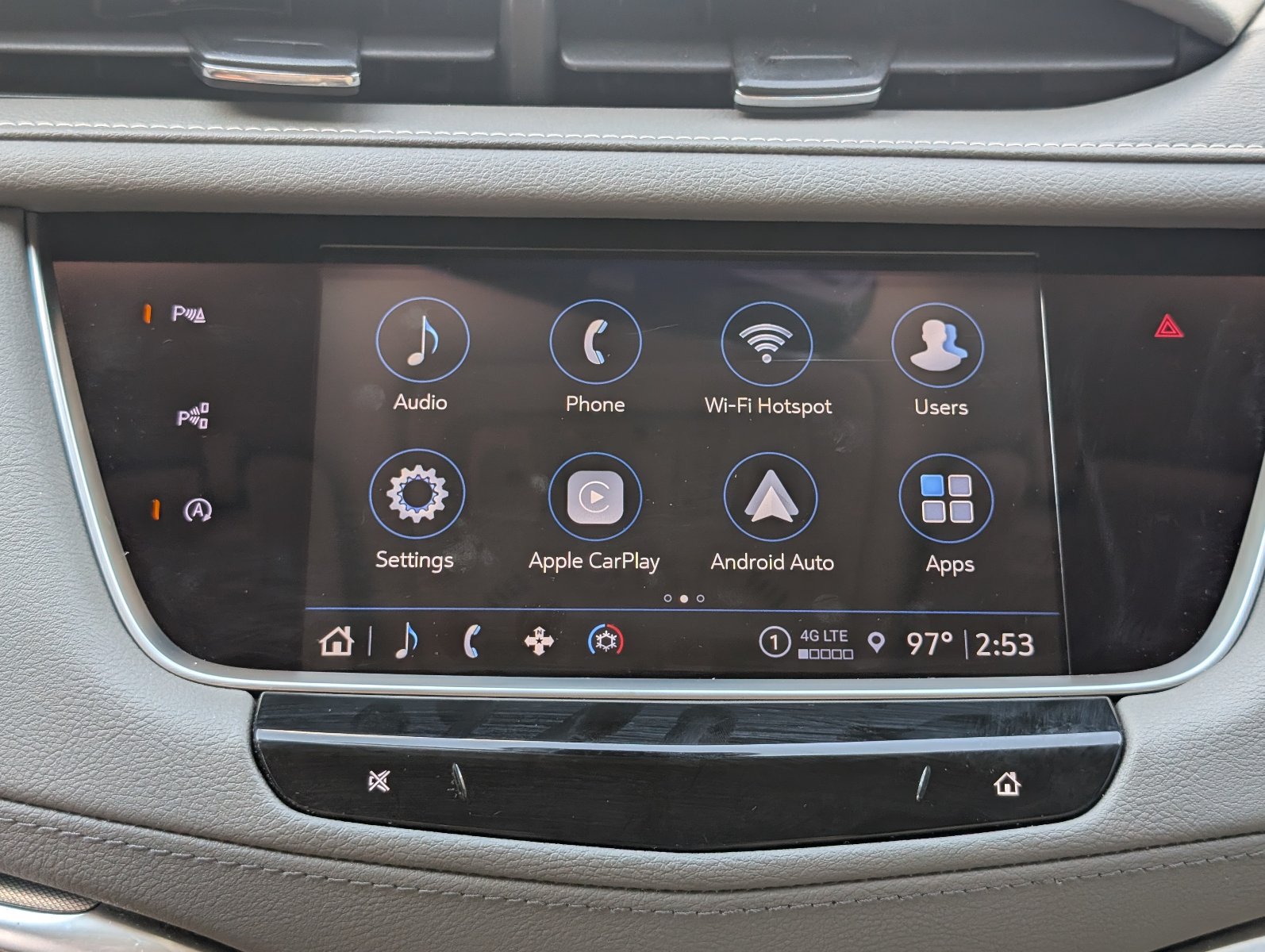 Certified 2022 Cadillac XT5 Premium Luxury w/ Technology Package FWD image 19