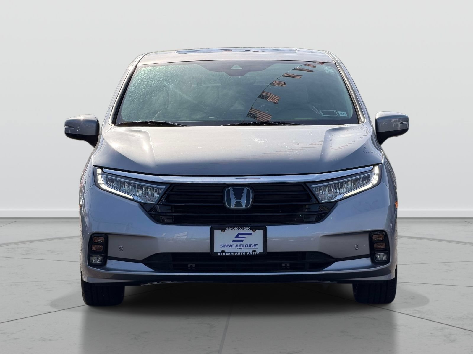 Used 2023 Honda Odyssey Touring image 2