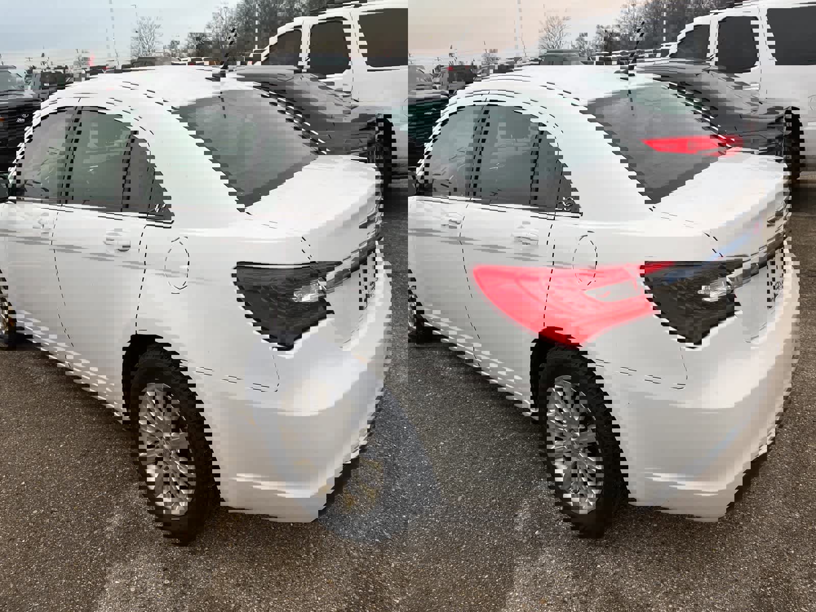 Used 2013 Chrysler 200 Touring image 10