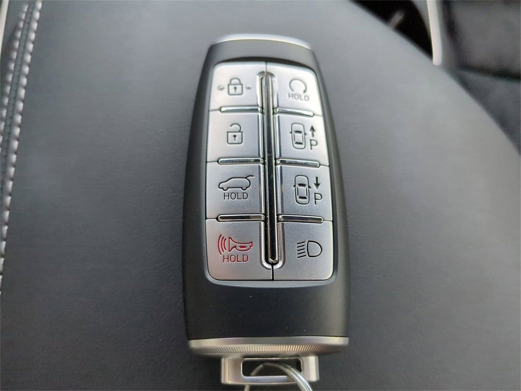 Used 2025 Genesis GV70 3.5T Sport w/ Sport Advanced Package image 31