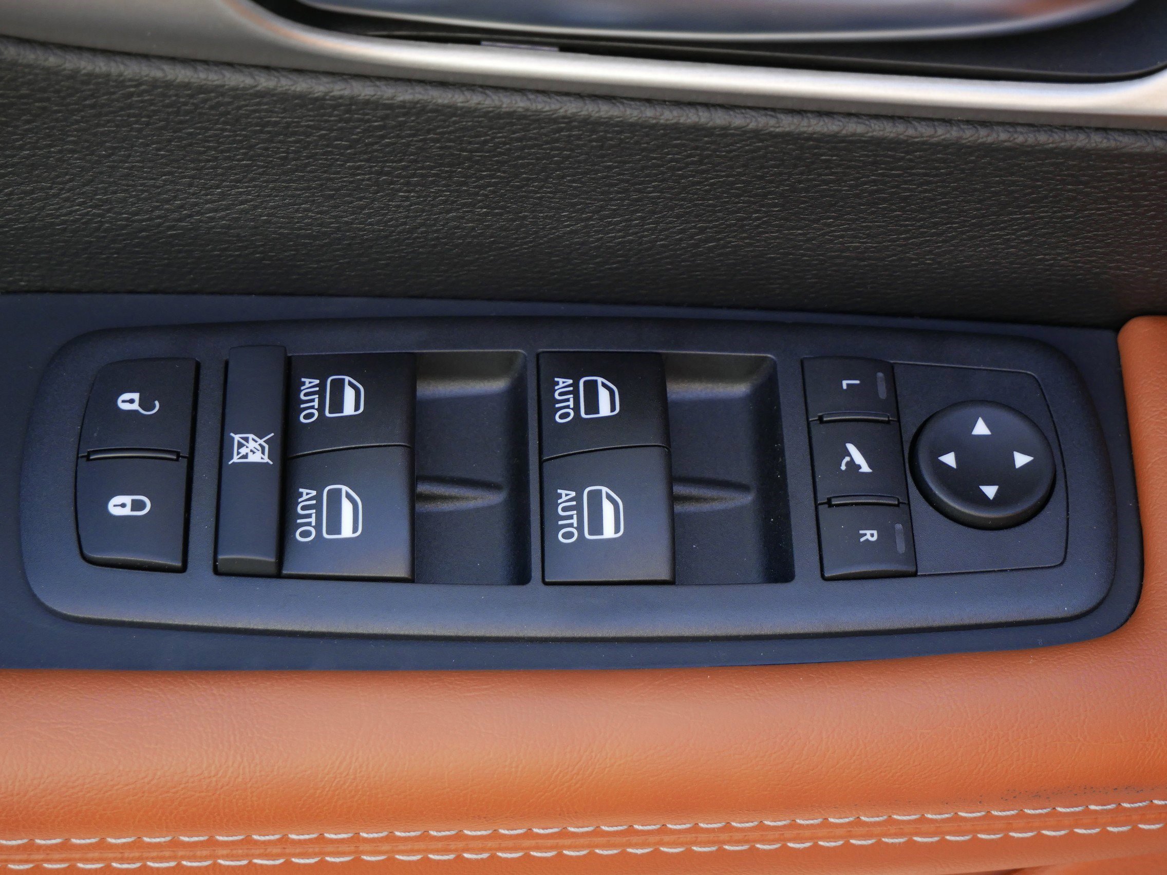 New 2026 Chrysler Pacifica Pinnacle AWD/4WD image 13