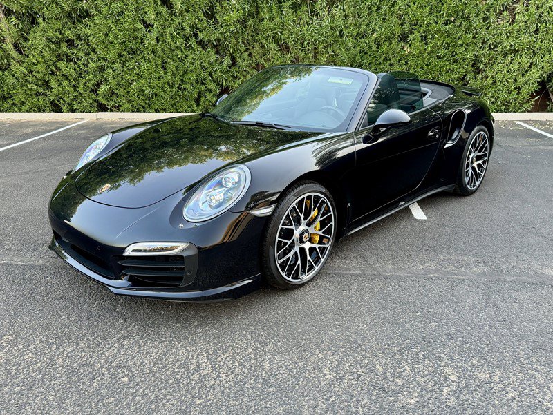 Used 2015 Porsche 911 Turbo S w/ High-end Infotainment Package AWD/4WD image 5
