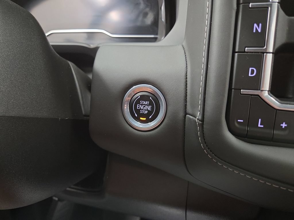 Used 2023 GMC Yukon Denali Ultimate w/ LPO, Floor Liner Package AWD/4WD image 20