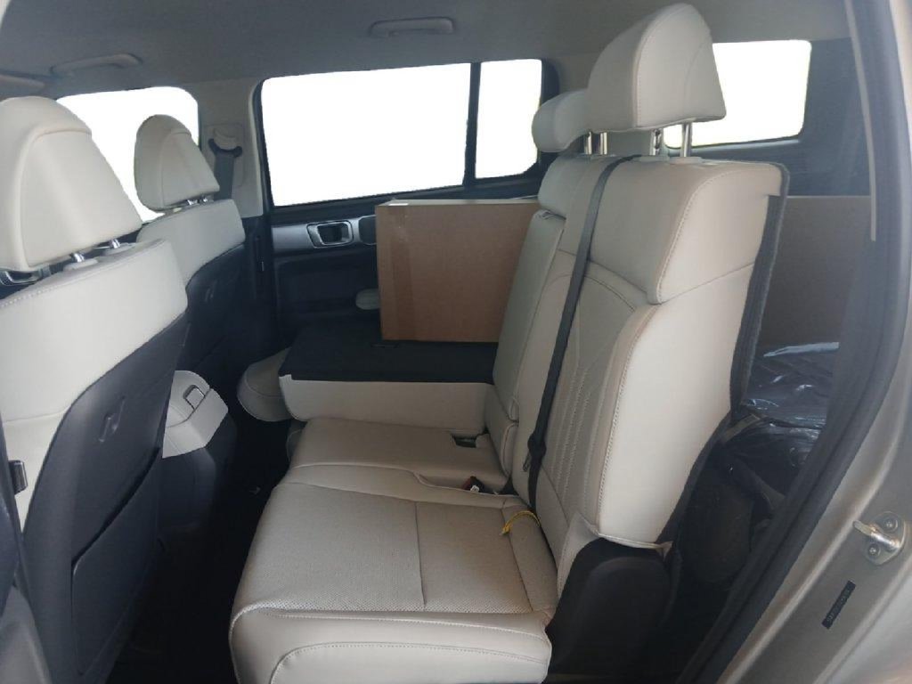 New 2027 Hyundai Santa Fe SEL AWD/4WD image 28