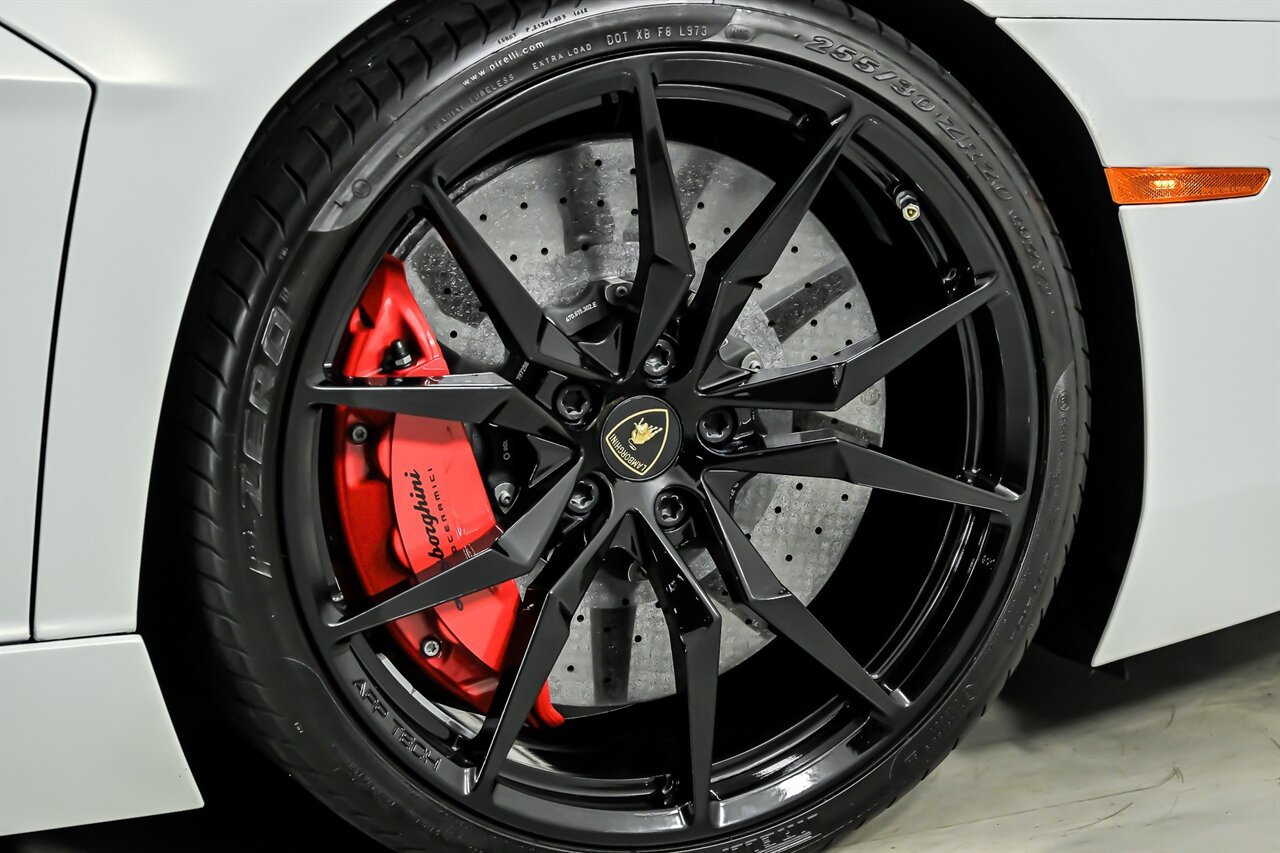 Used 2017 Lamborghini Aventador LP 700-4 AWD/4WD image 14