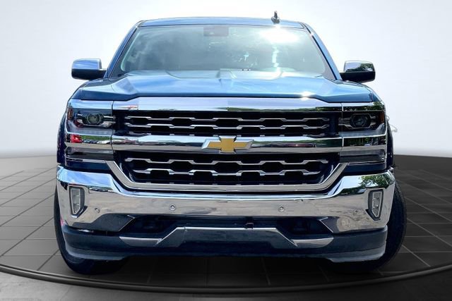 Used 2018 Chevrolet Silverado 1500 LTZ w/ Texas Edition AWD/4WD image 3
