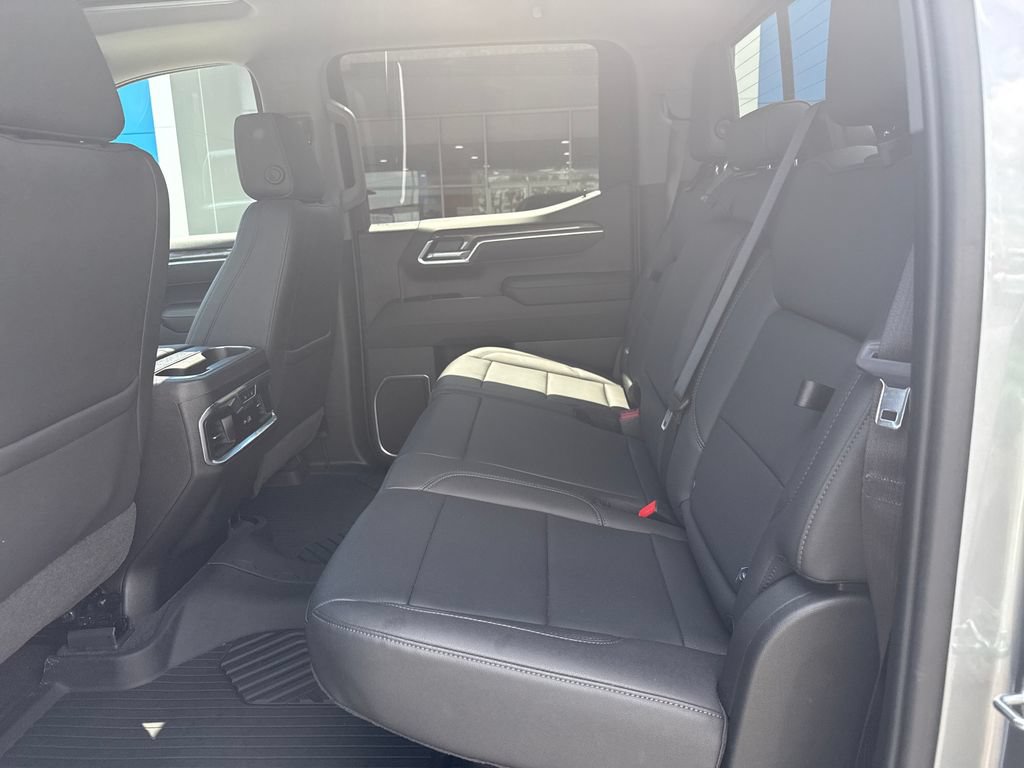 Used 2026 Chevrolet Silverado 1500 LTZ w/ LTZ Premium Package AWD/4WD image 32