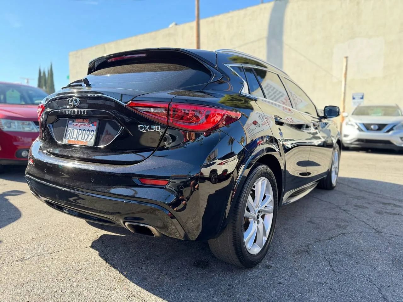 Used 2018 INFINITI QX30 Premium w/ Navigation Package image 20