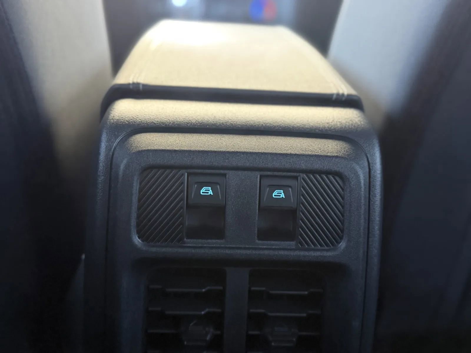 Used 2025 Ford Bronco 4-Door image 40