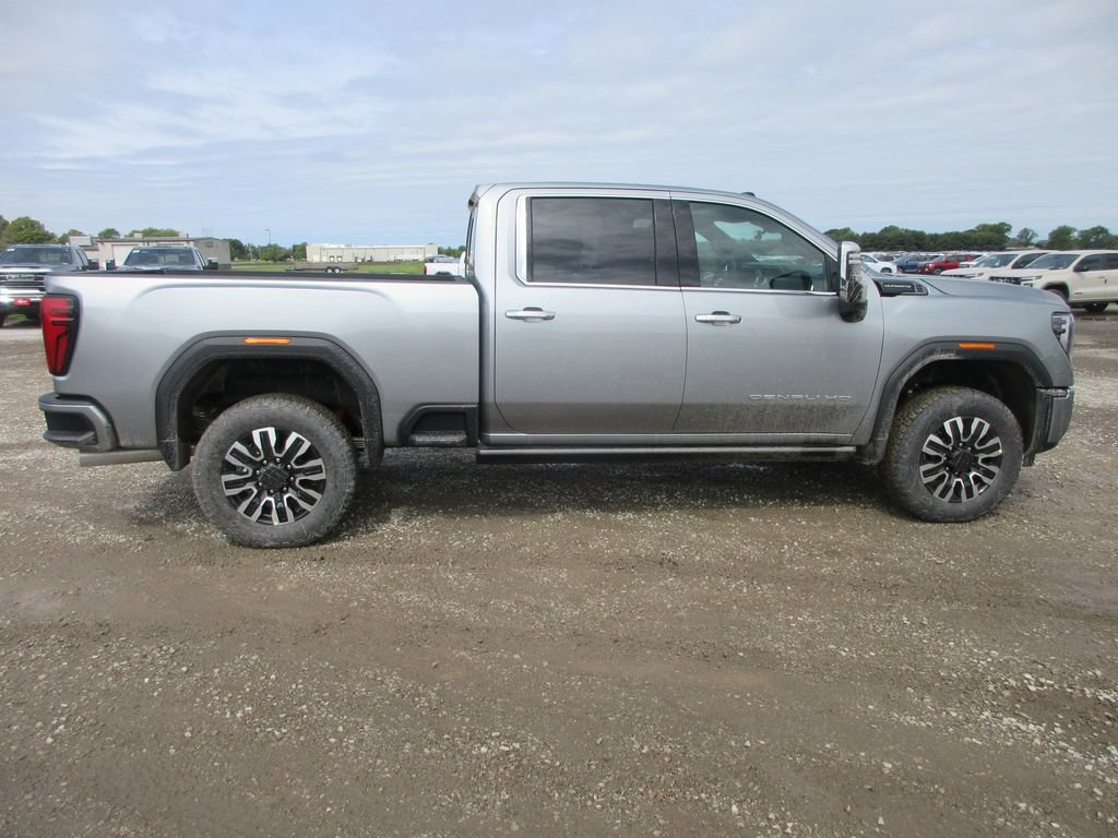 New 2026 GMC Sierra 2500 Denali Ultimate AWD/4WD image 3