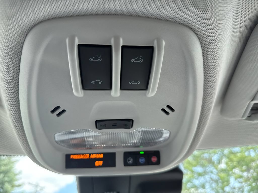 Used 2024 Chevrolet Trax ACTIV w/ Sunroof Package FWD image 34